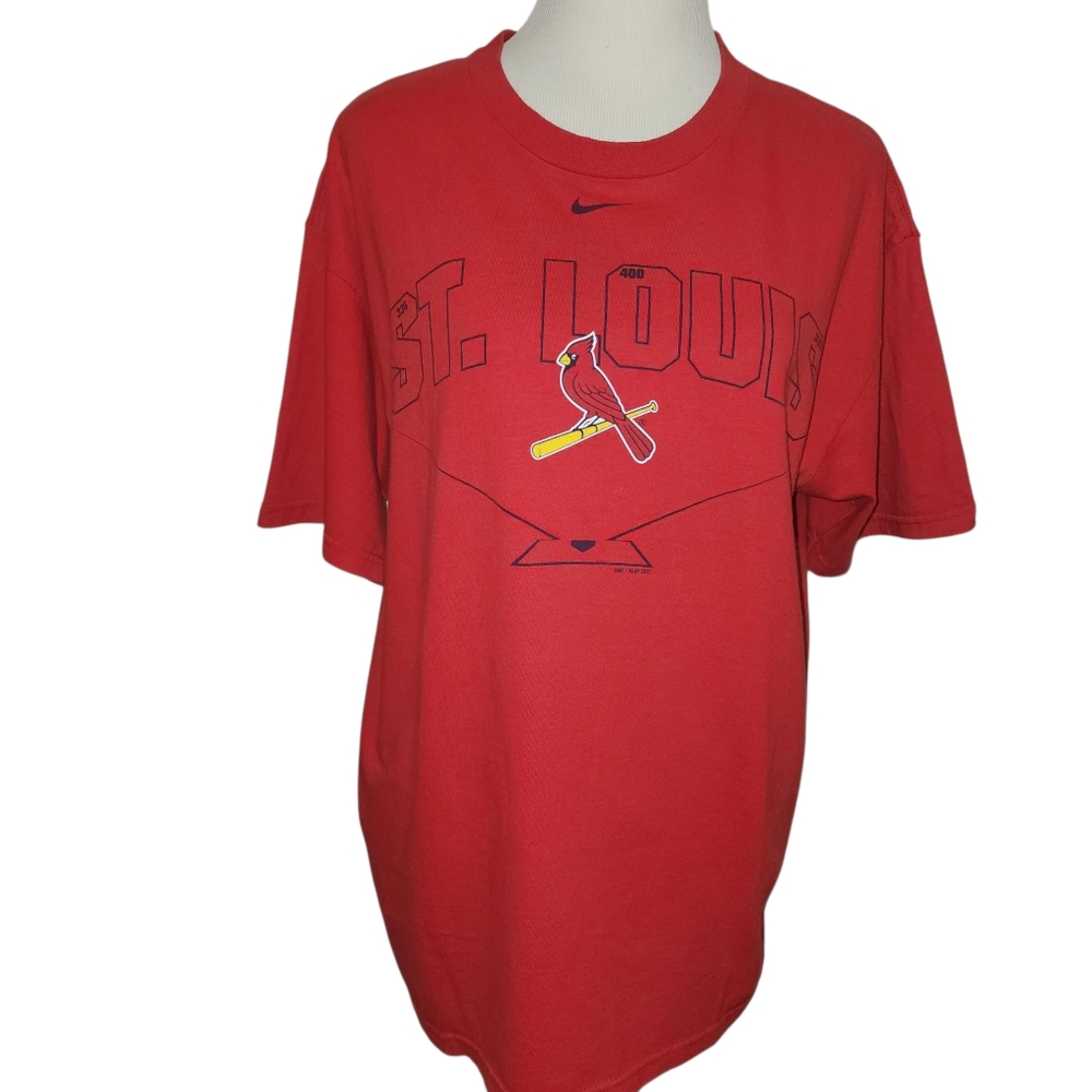 Nike St. Louis Cardinals Size MEDIUM Red T-Shirt Athleisure Fandom Baseball MLB
